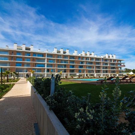 Green C Apartment - Luxurious & Playground & Garage Албуфейра Екстериор снимка