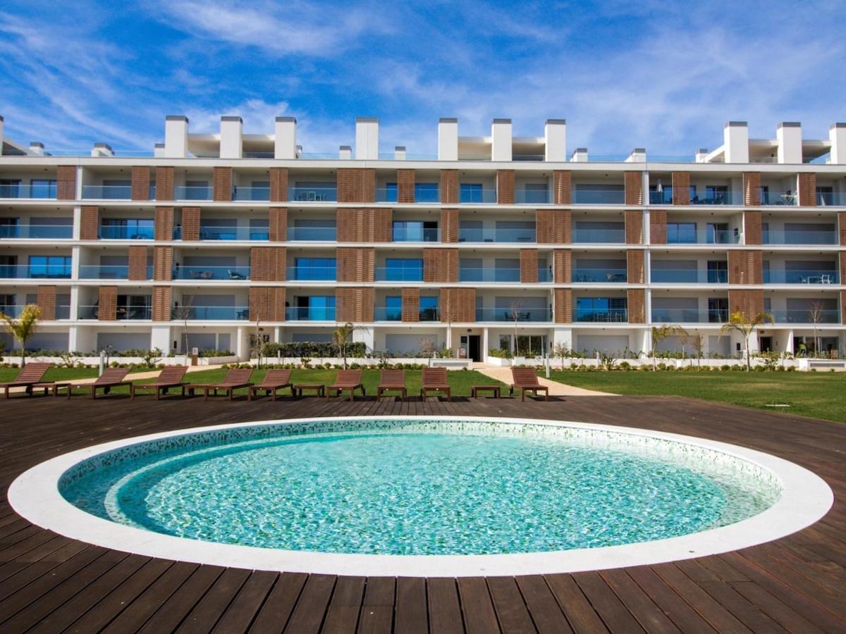 Green C Apartment - Luxurious & Playground & Garage Албуфейра Екстериор снимка
