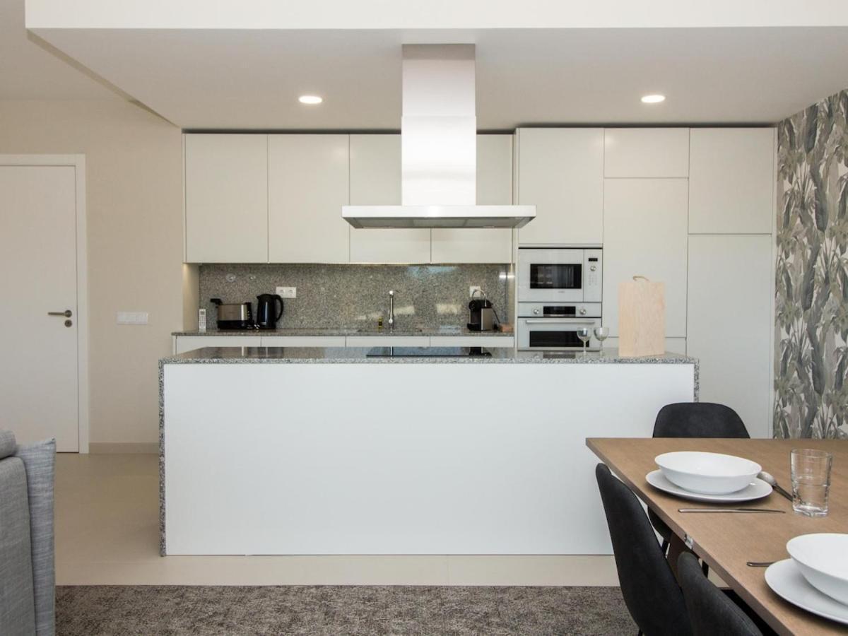 Green C Apartment - Luxurious & Playground & Garage Албуфейра Екстериор снимка