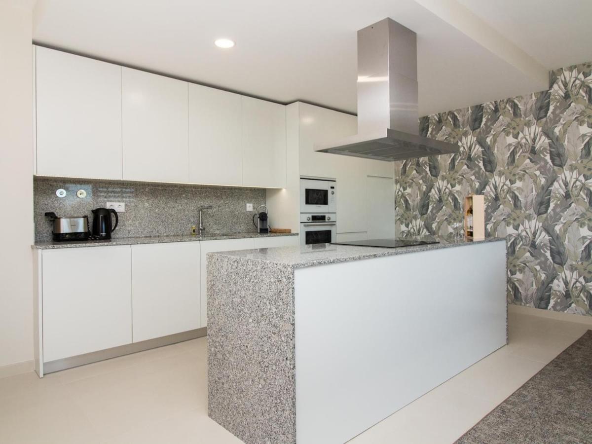 Green C Apartment - Luxurious & Playground & Garage Албуфейра Екстериор снимка